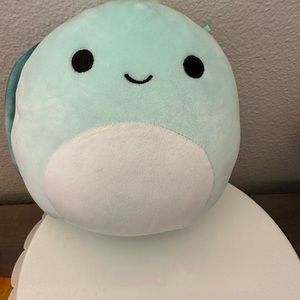 Squishmallows brand 2023 plush Onica the turtle. 7.5”